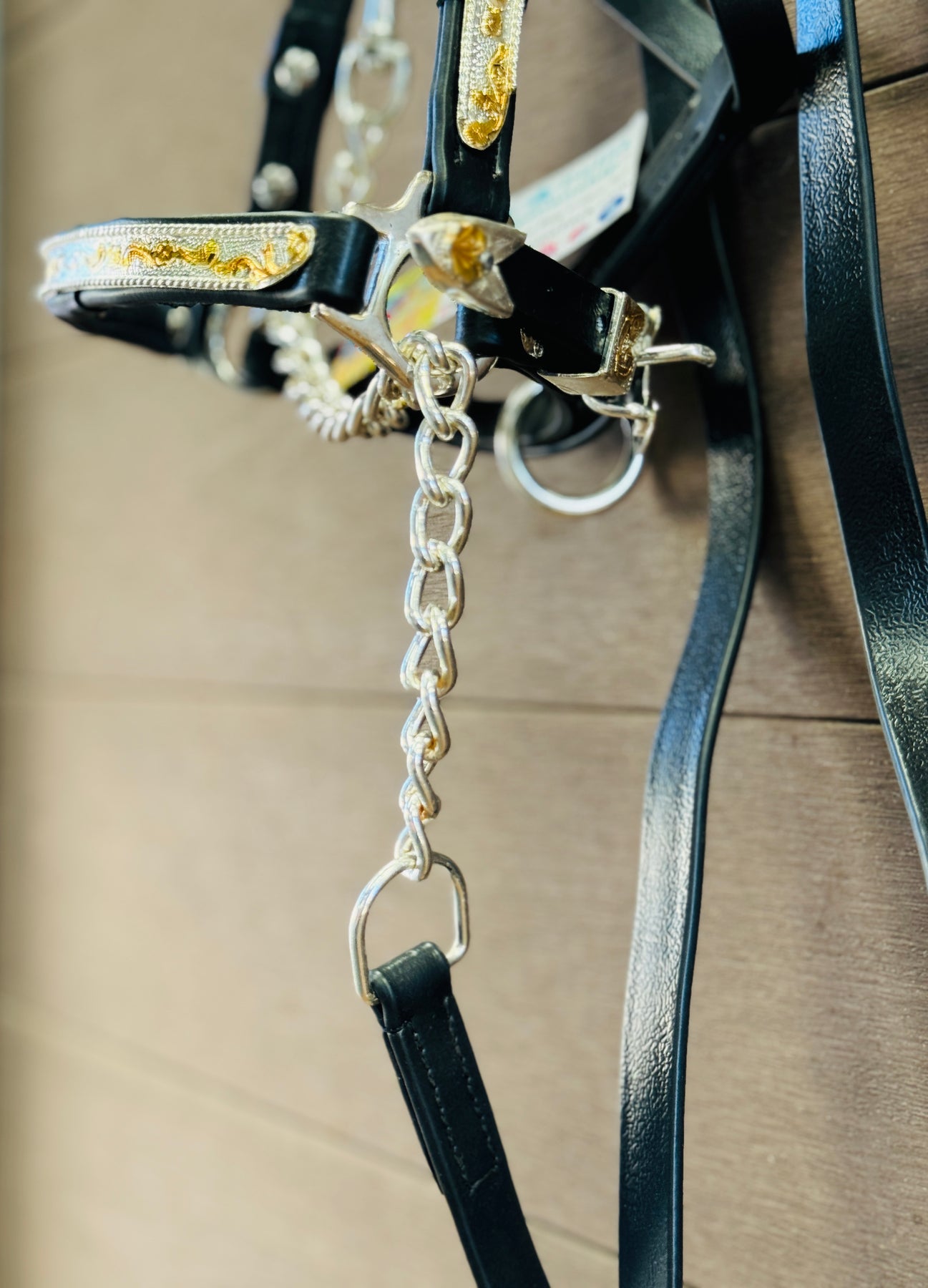 Haltering a Horse - Large Animal Clinical Skills Haltering a Horse - Large Animal Clinical Skills